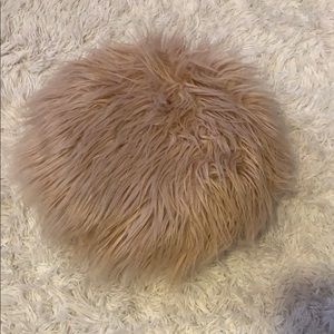 Really cute fur pillow